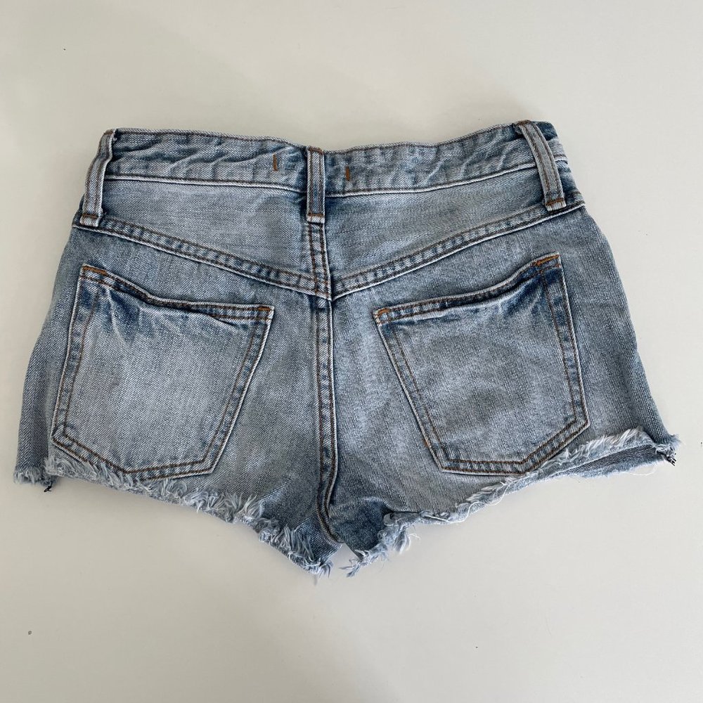 Free People Distressed Rigid 100% Cotton Raw Hem Denim Shorts 2" - Picture 3 of 10